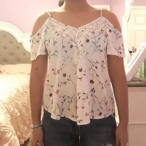 Cut off shoulder flowy blouse
